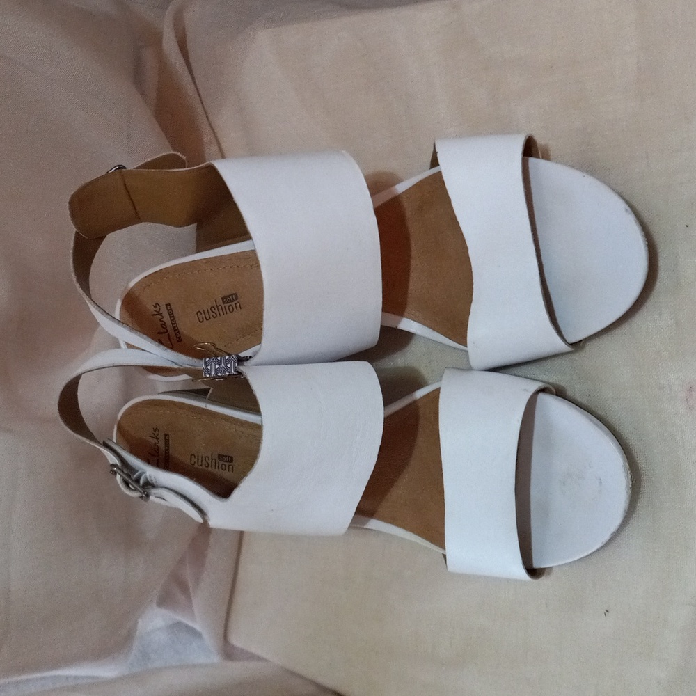 Clarks Collection Soft Cushion Size 11 - image 1